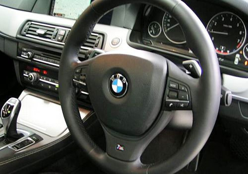 BMW 523i Mスポーツ